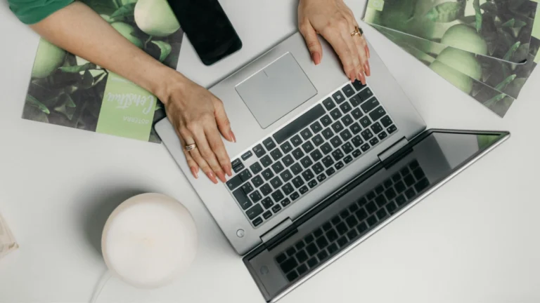 Rejestracja firmy przez internet – jakie dane musisz przygotować przed złożeniem wniosku?